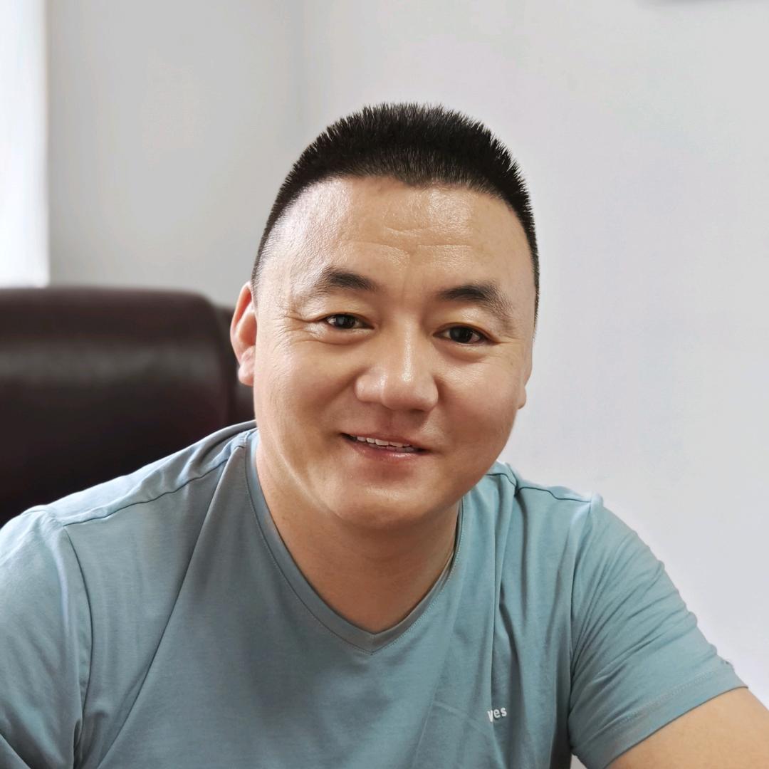 毕力格巴雅尔