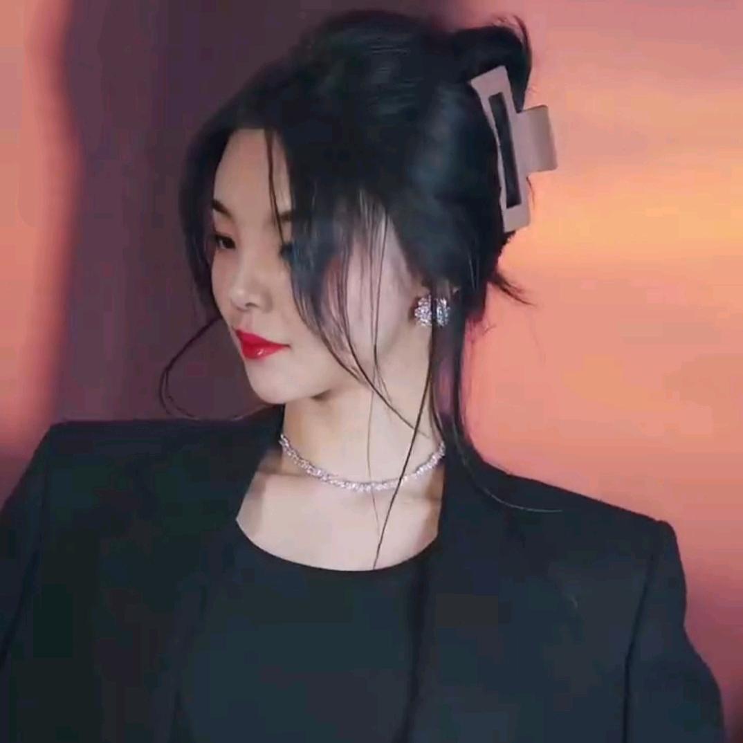 万李挑一.