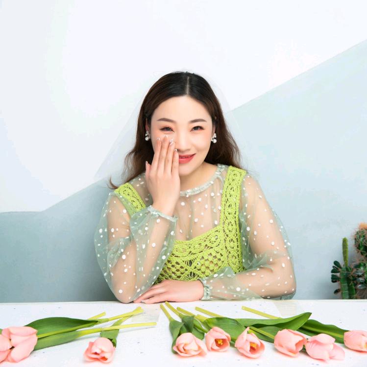 天山餐饮宝姐姐