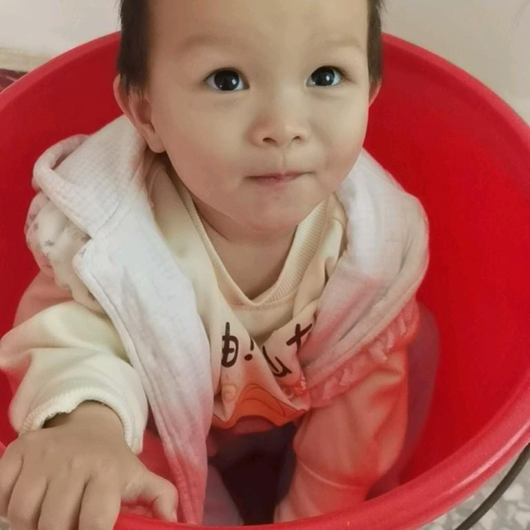 多多的姐姐叫欢欢