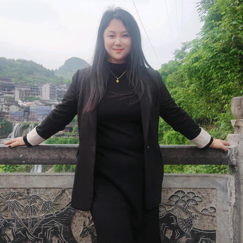 洪洪，