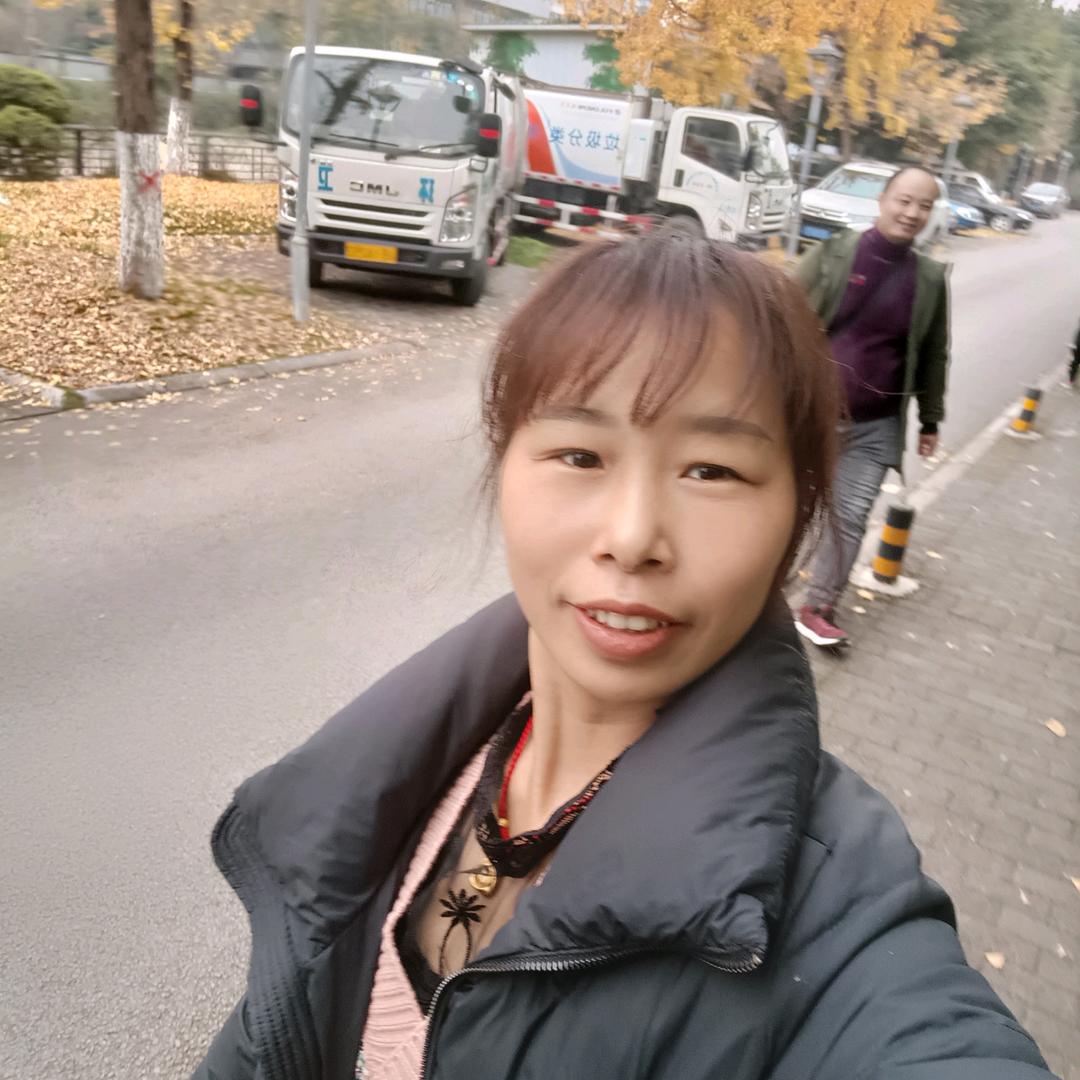 秀霞