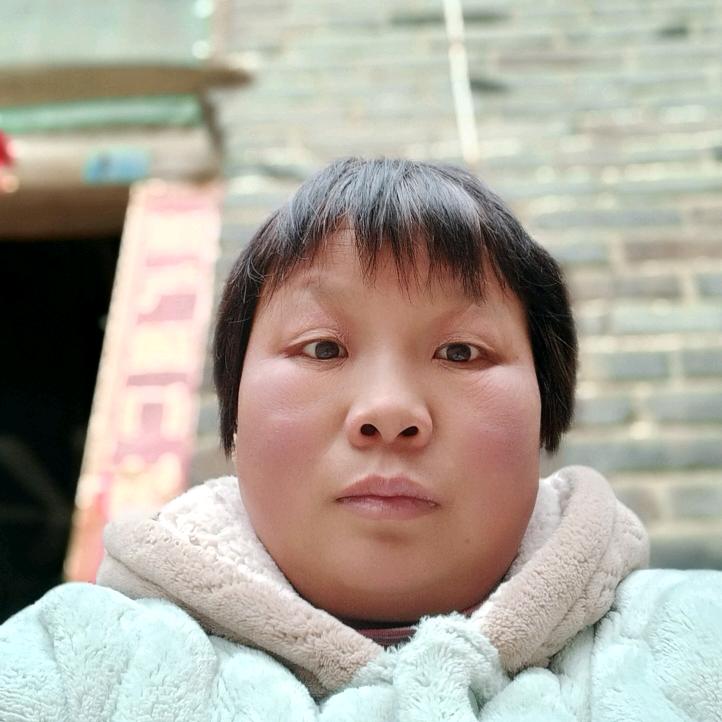 陈青彩