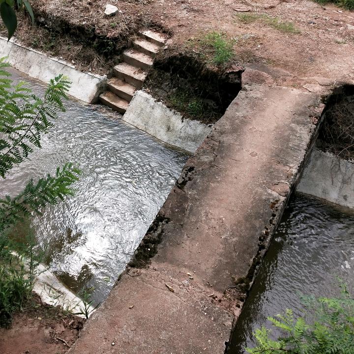 灌区渠道维护工(耒阳)斌
