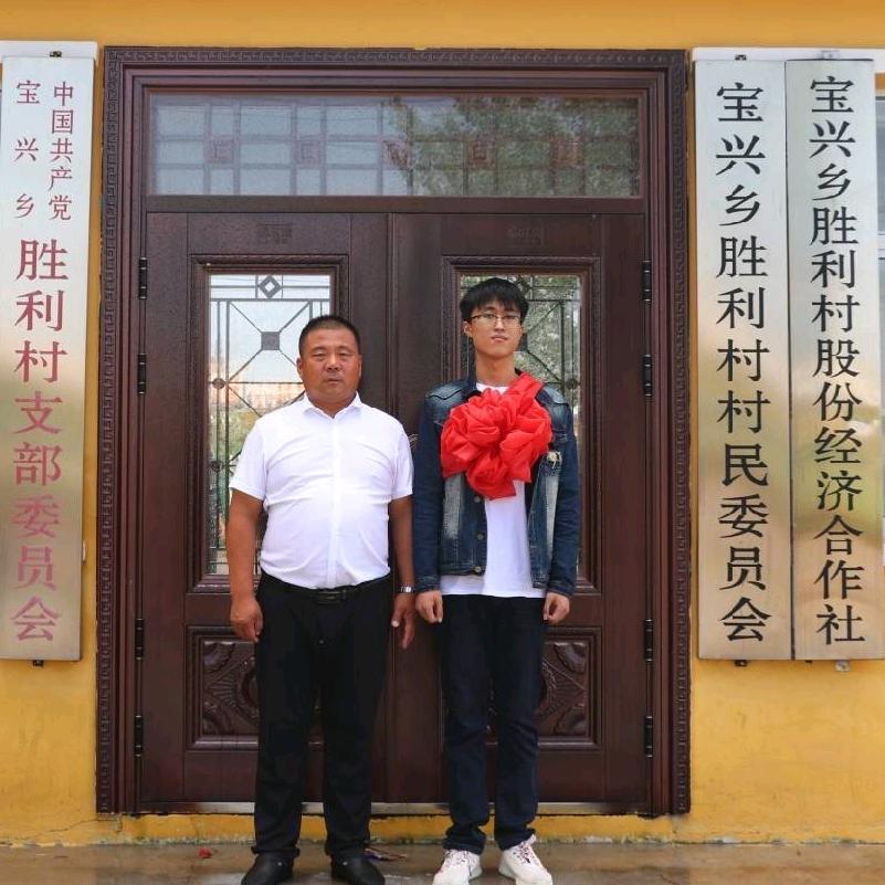 【胜利村书记】-王德龙