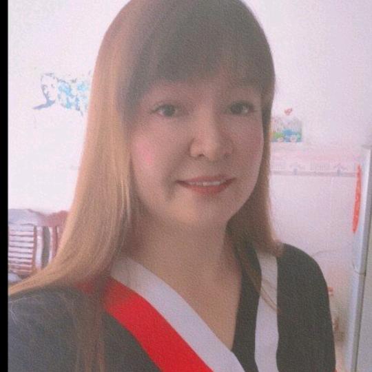 黄秀华