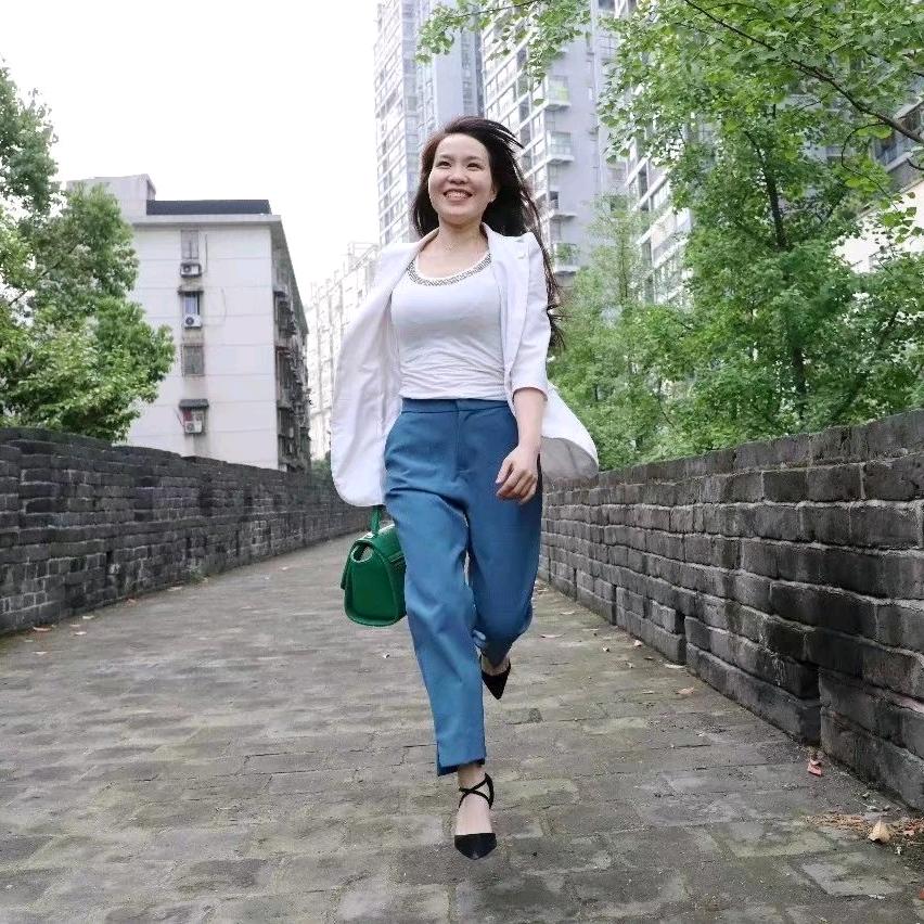 做培训的谢老师