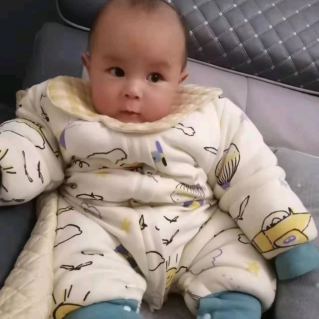 阿凤（和两个孙子）