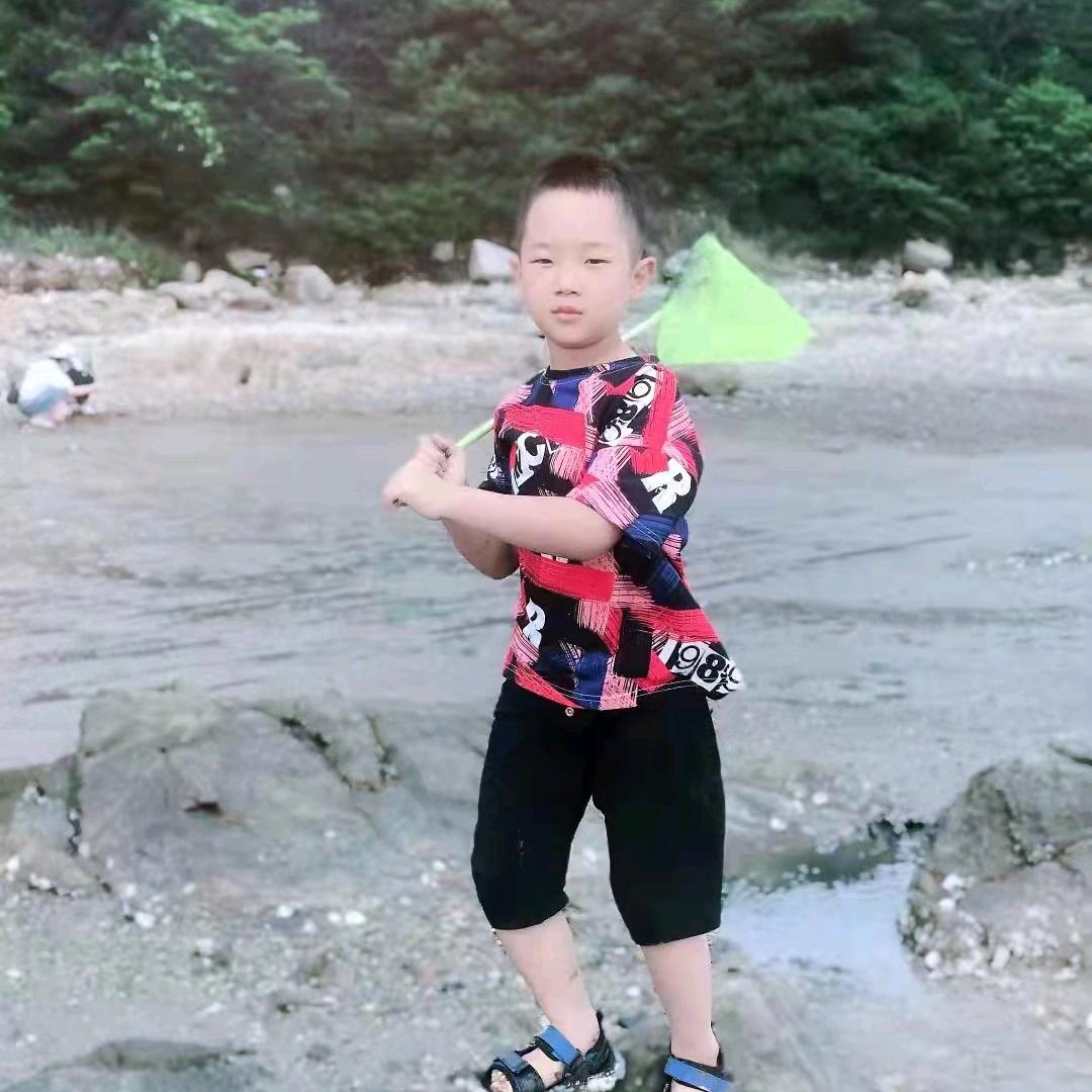 乾宇通讯张健