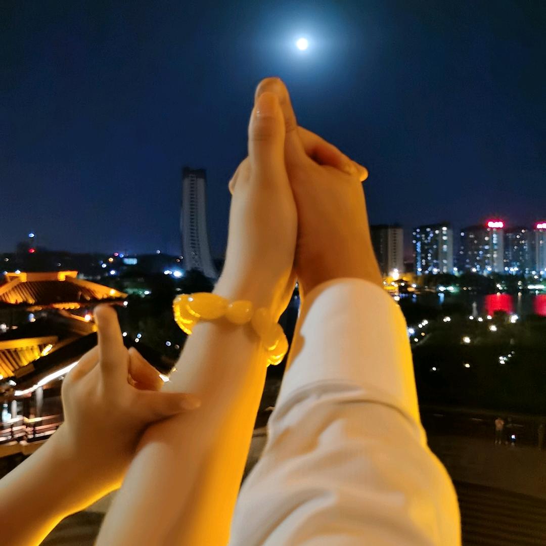王俐