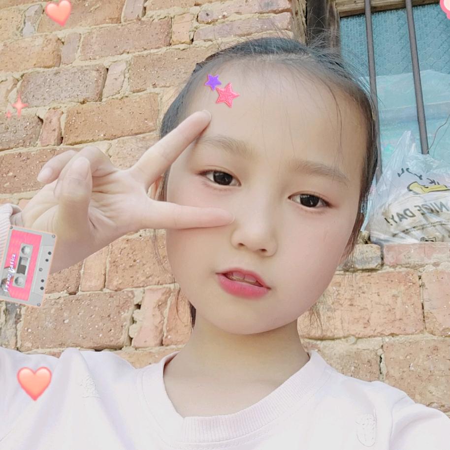 小草莓Σ>―(〃°ω°〃)♡→