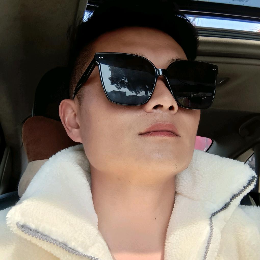 铭洋丶铭泽爸爸