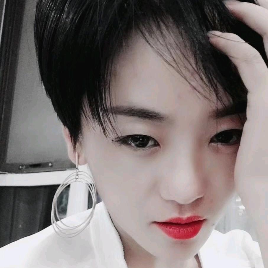 你的小姐姐💅🏻💅🏻