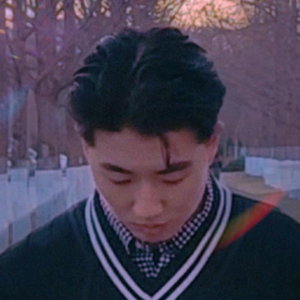 成先生奇奇怪怪
