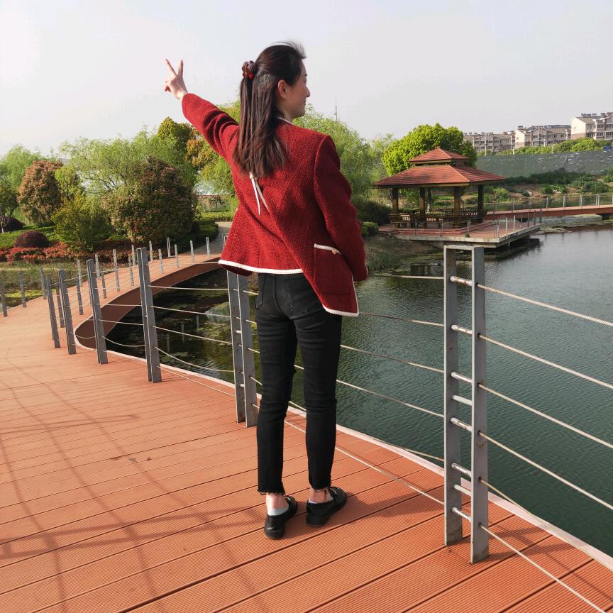 简单就快乐！☜☞拒绝私聊连赞