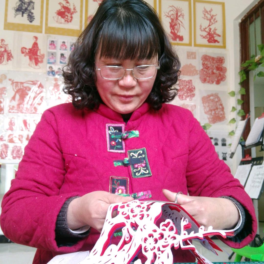 张艺龄 纸艺人生