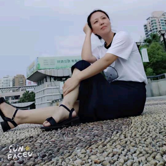 蓝色的兔耳朵草