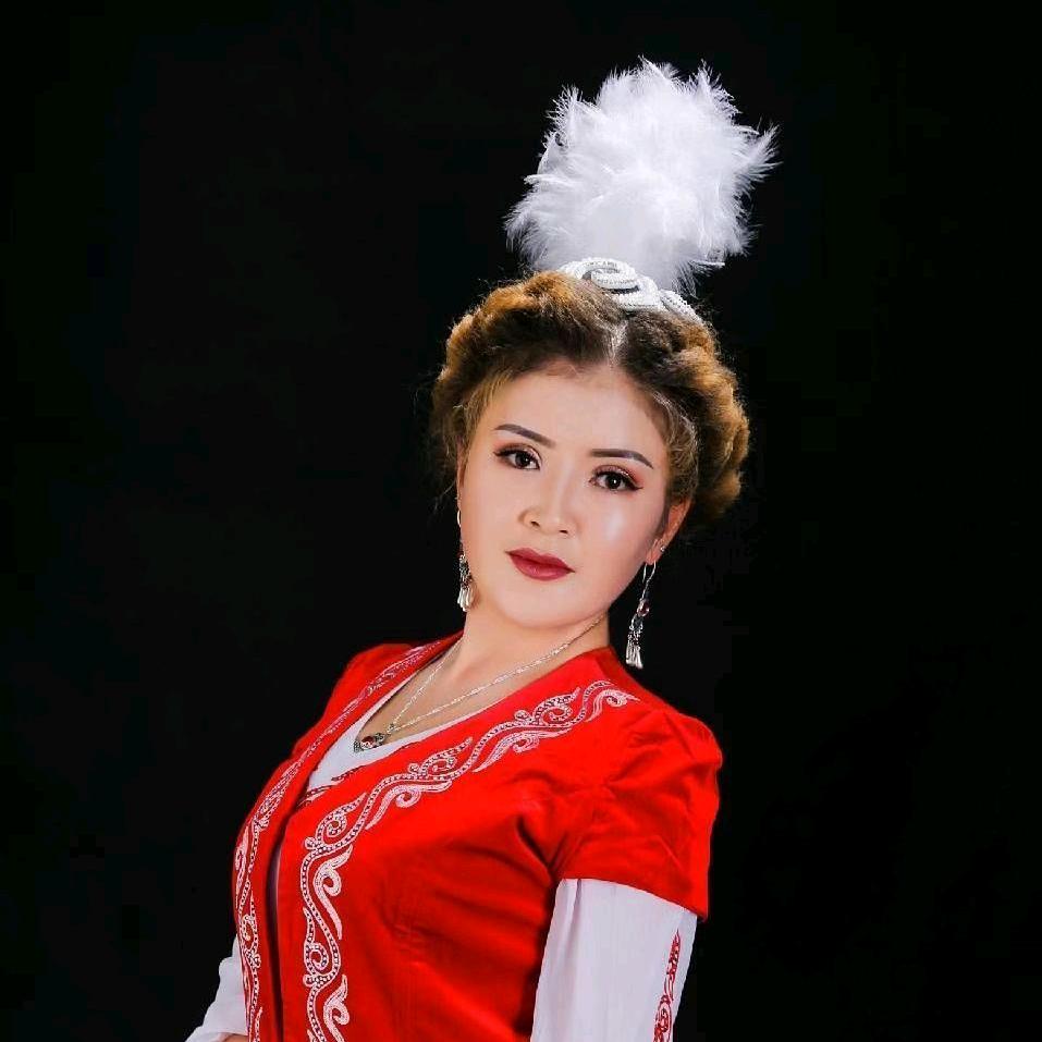 姿莱琊 合伙人 娜孜热