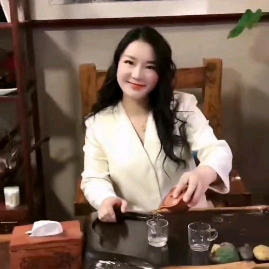 丽丽😘😍