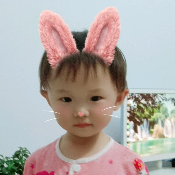 嫣然一笑