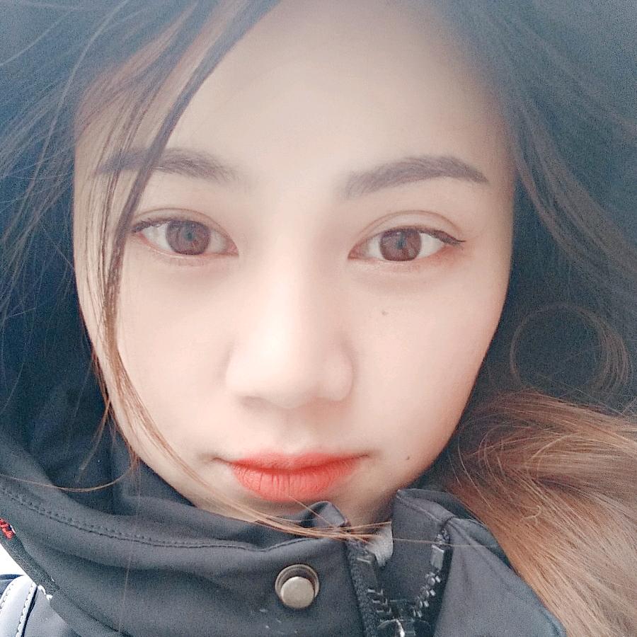 小尹，