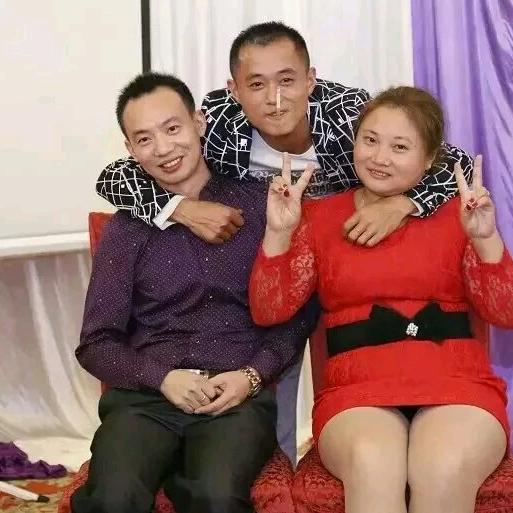 我是一个烫工师傅，做事不快不忙的人