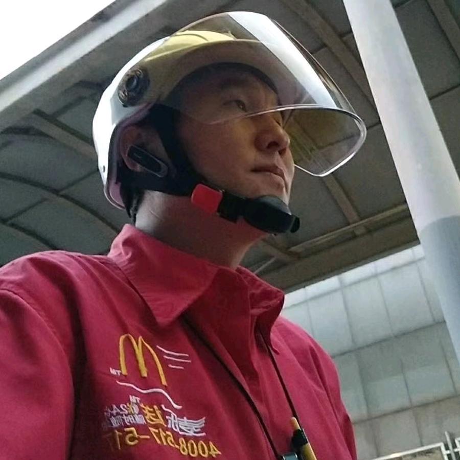 姚～摇晃晃