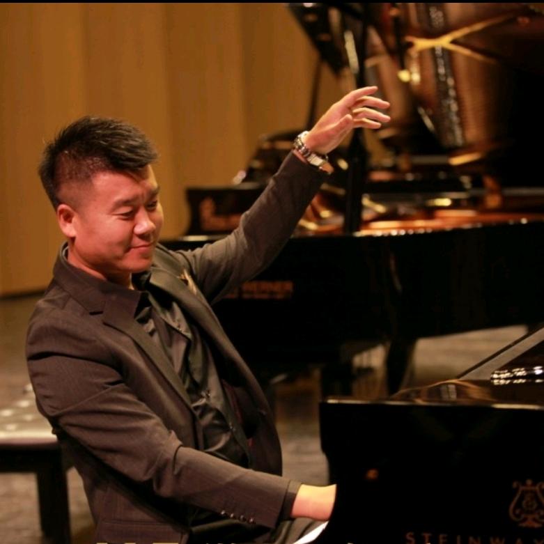 钢琴协会乔老师