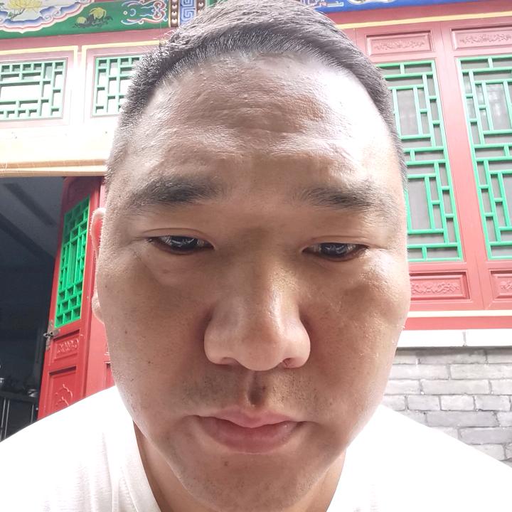地摊铁锅炒鸡