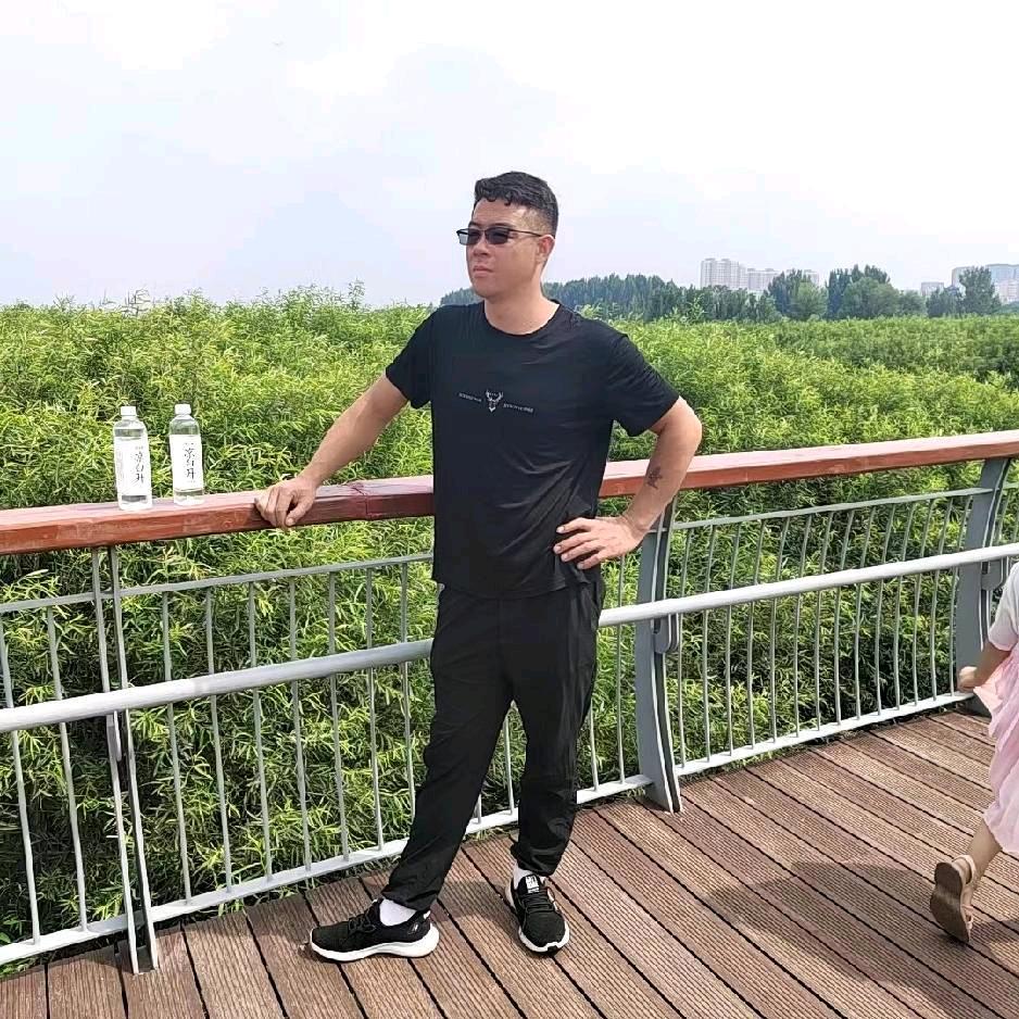 抽完这盒烟   就停止了对你的思念