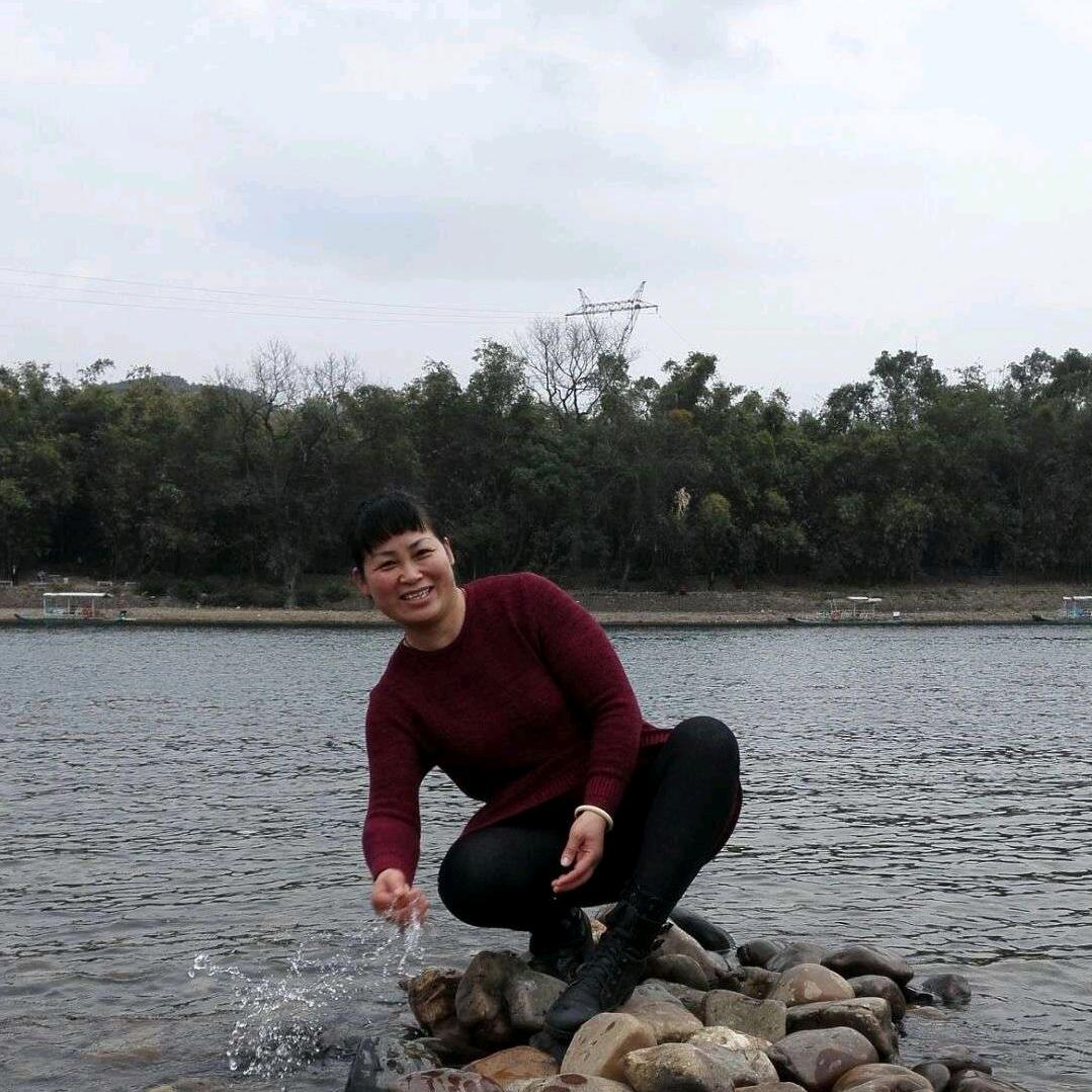 英😊😄
