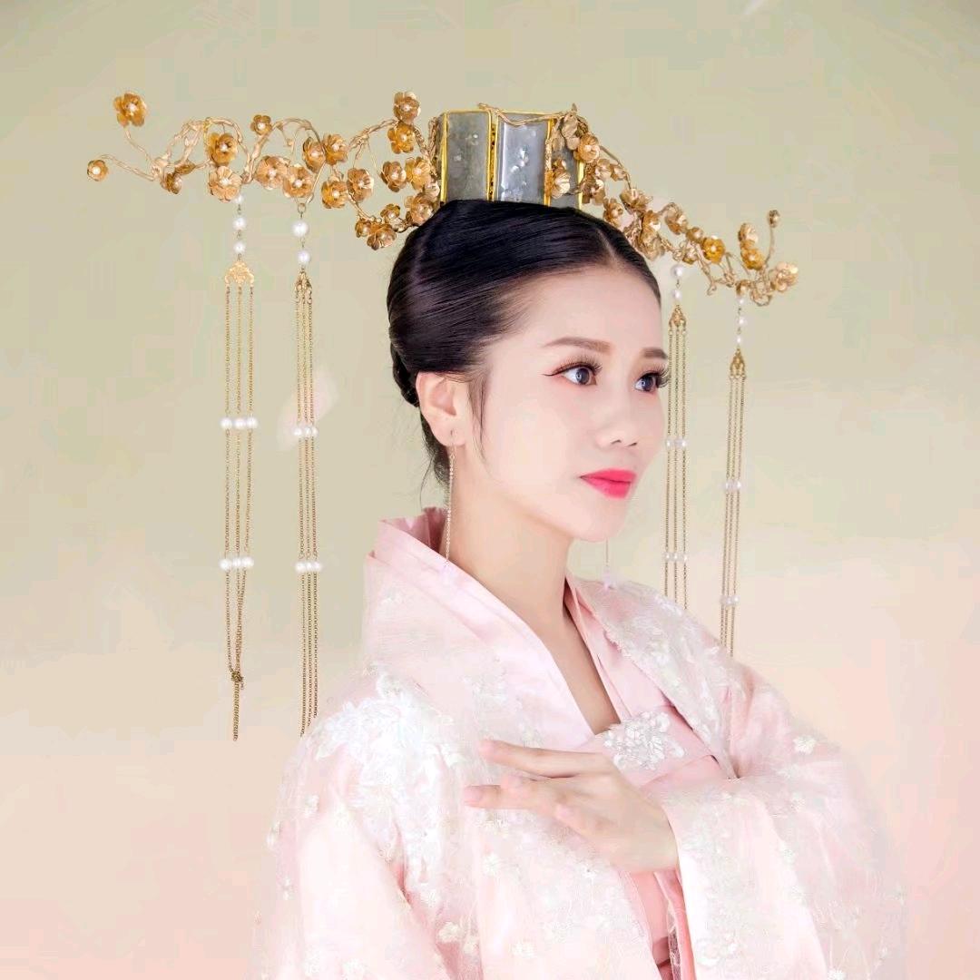 ღ᭄🎀轮滑燕子🎀᭄ꦿ℘