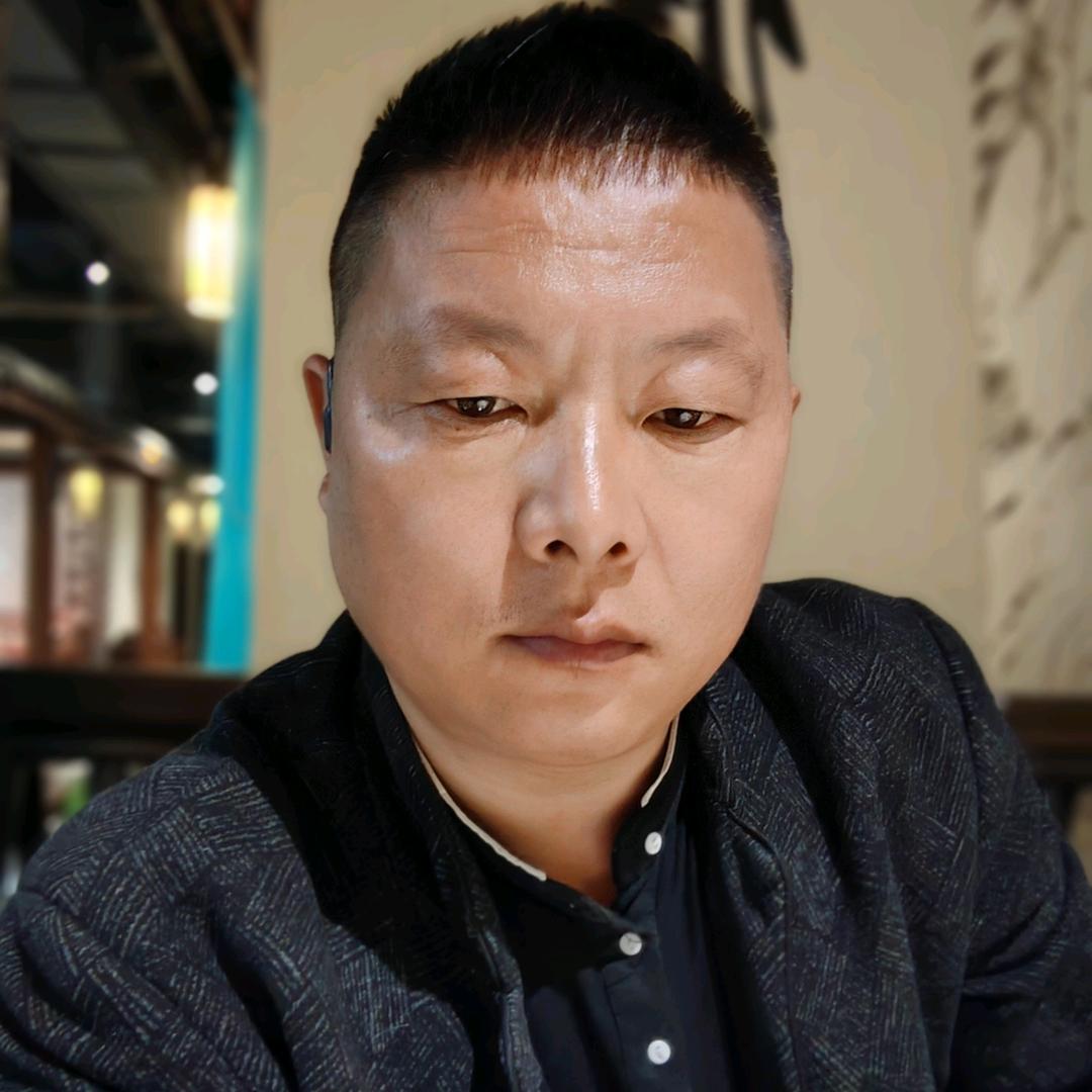尘土飞扬