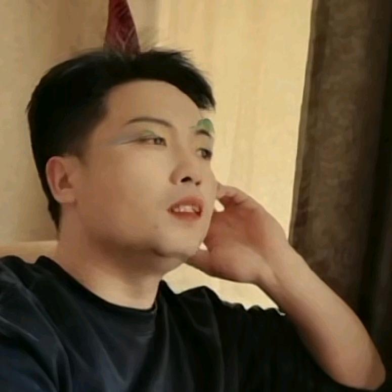 @爽剧我先看👀头像