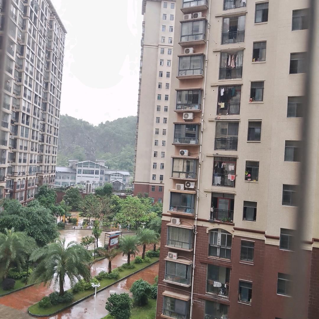 喜气洋洋