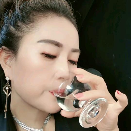 靖瑶