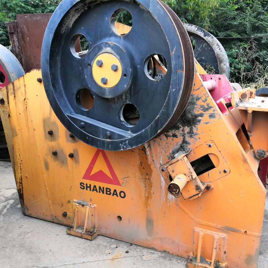 一杯威士忌加水LL