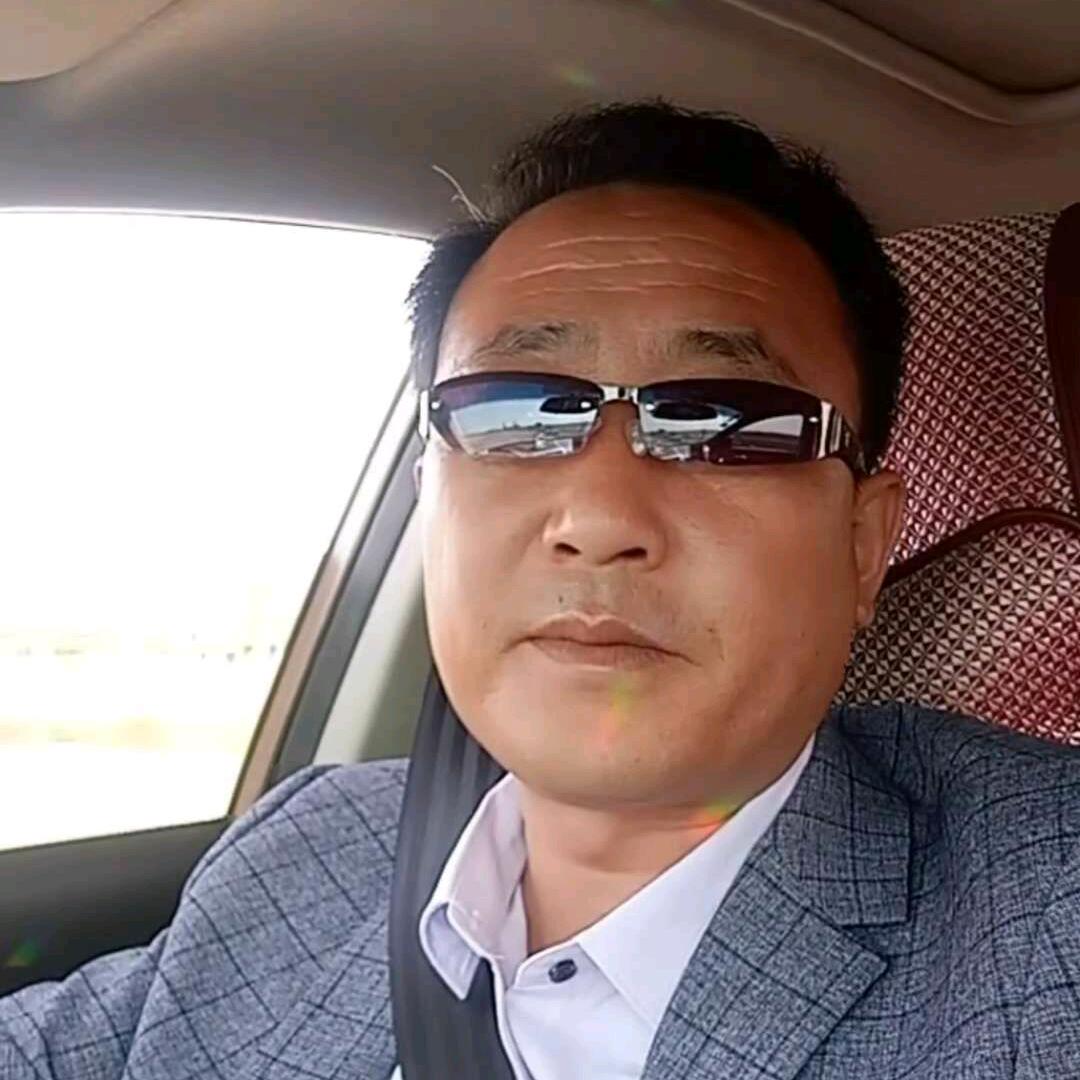 奋斗者《闫》