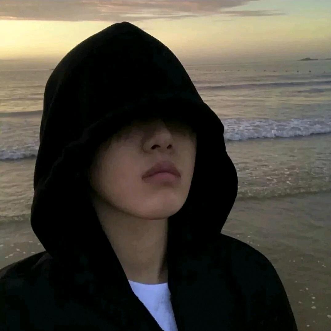 (๐•̆ ·̭ •̆๐) X潇洒哥