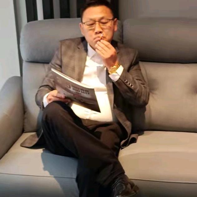 五河山江装饰，头等舱沙发