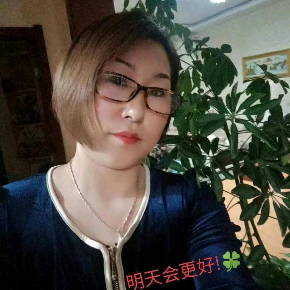 李彩琴爱音乐爱唱歌
