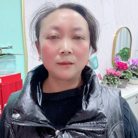 卢秀蓉