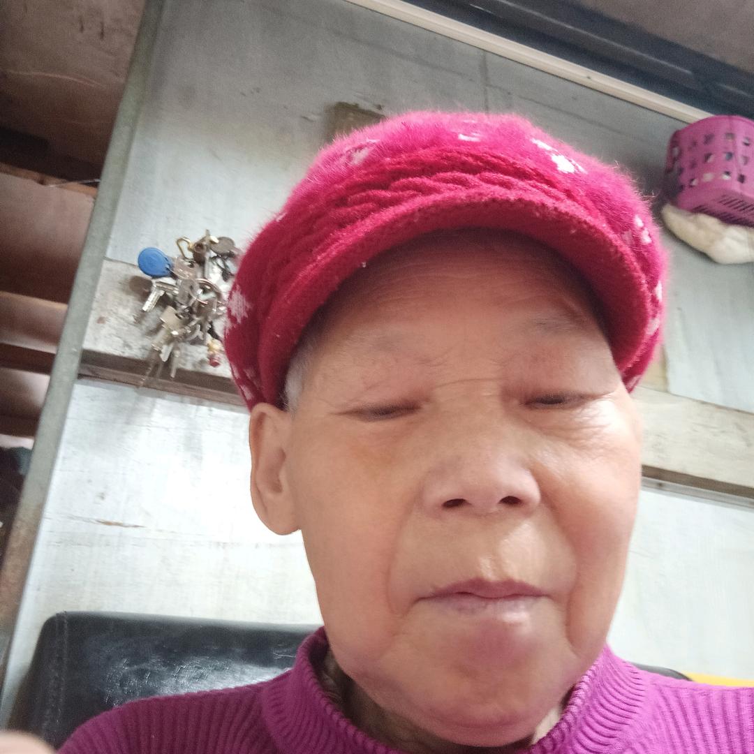 万州宝奶奶110每天10:10开播