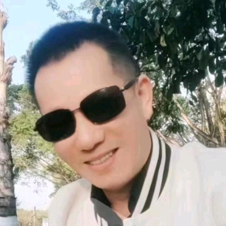 亮仔鞋业
