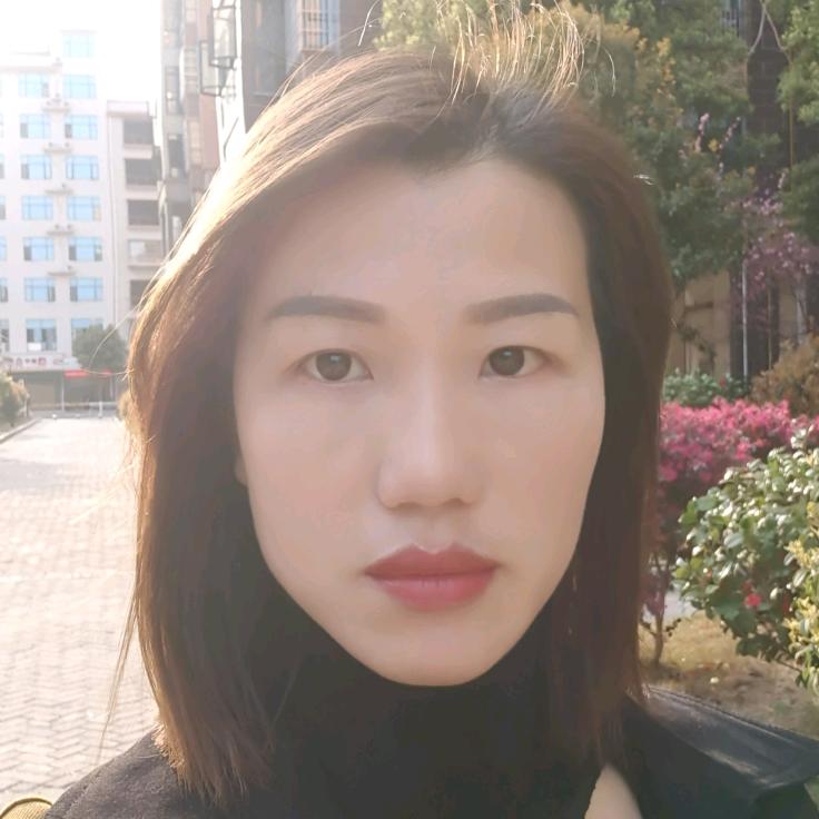 卖瓷砖的小姐姐