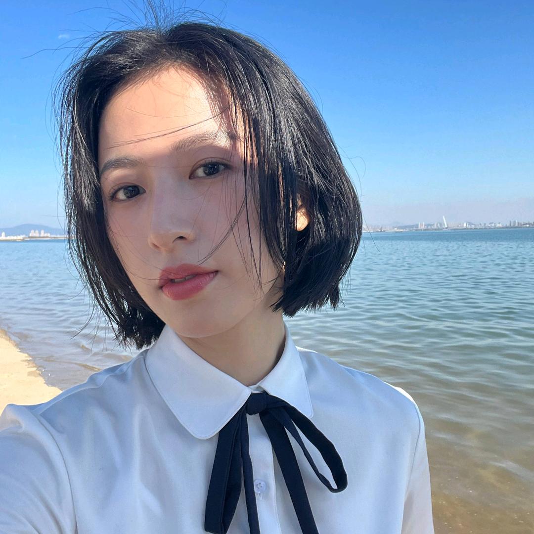 ❤周雨彤yyds❤