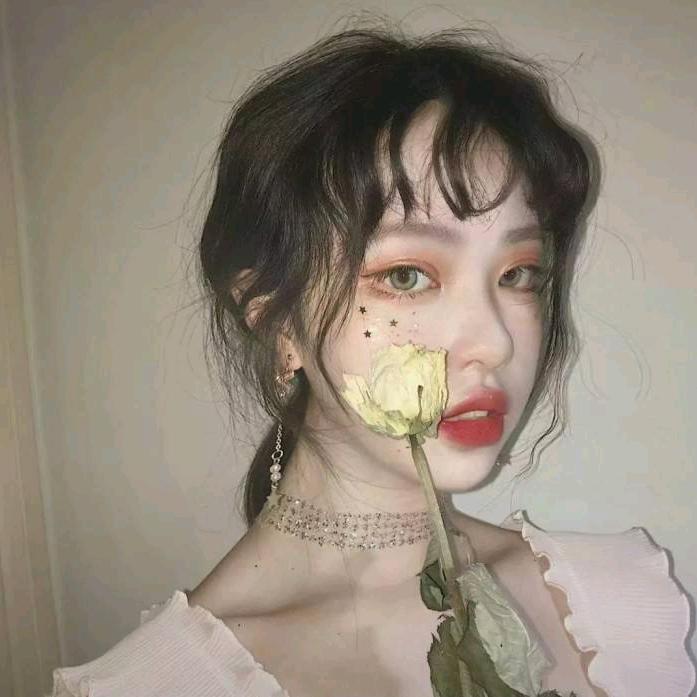 偷吻星辰⭐