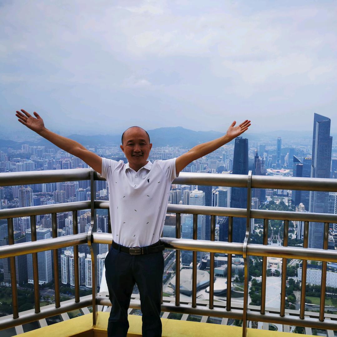 孙生、宏宇陶瓷广东区中建优秀供应商