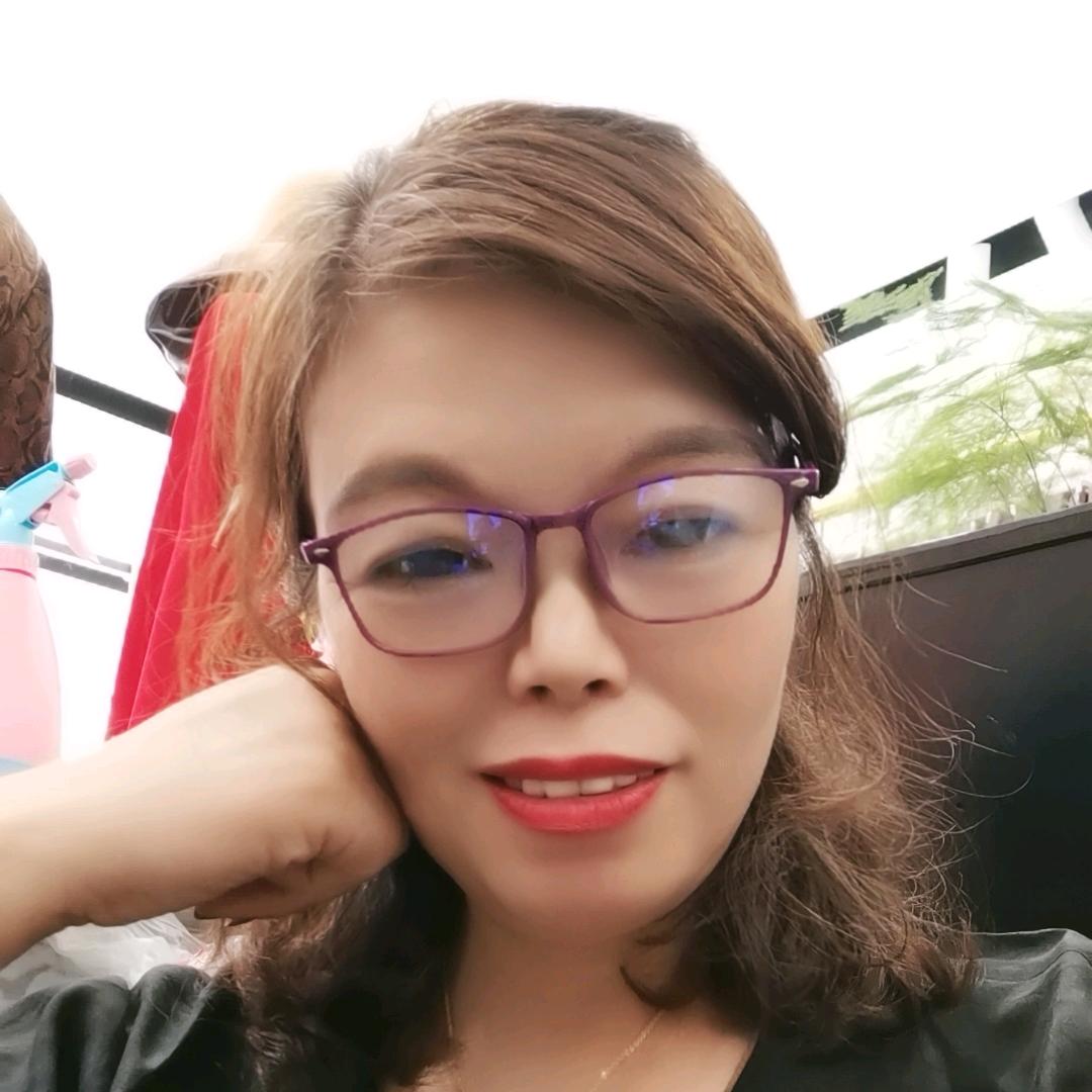 商水县依娜女装