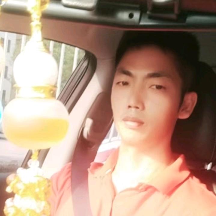 小老头卡车司机